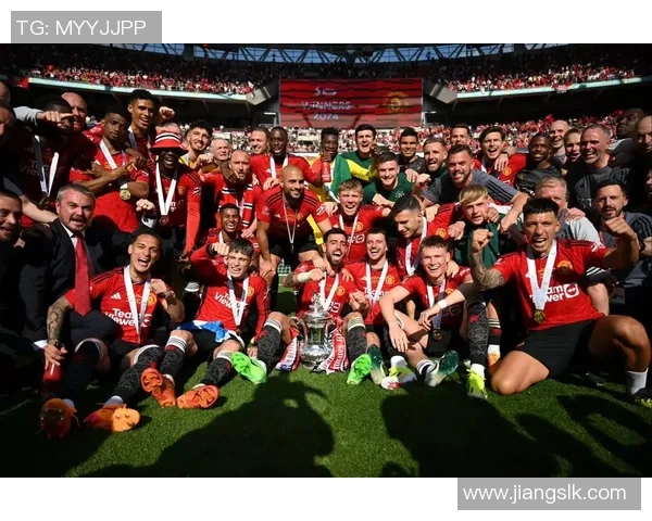 足总杯激战：多特蒙德大胜利物浦点球争议引发全场热议